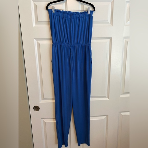 1.State Strapless Tapered Leg Jumpsuit w/Pockets - Picture 2 of 6